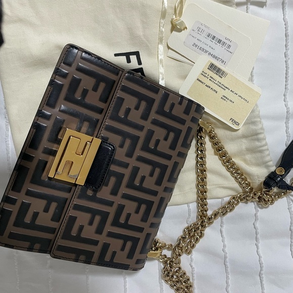 Fendi shoulder bag - Picture 3 of 3